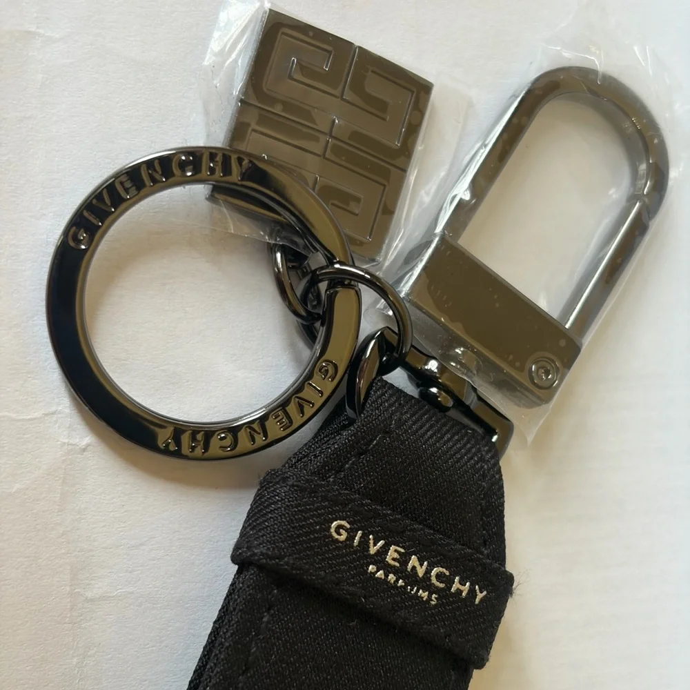Givenchy elegant keychain
